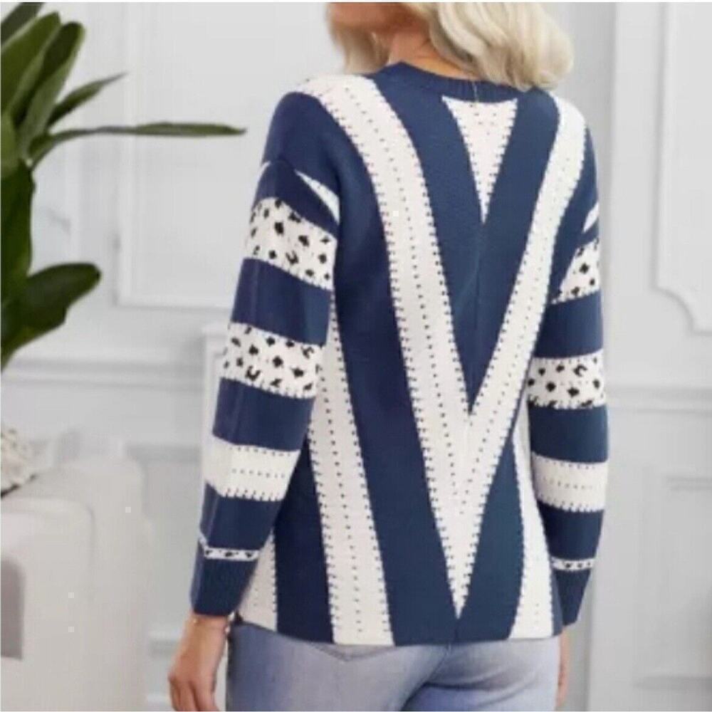 Women's Pullover Popover Chevron Sweater V Neck Leopard Print Blue Sz M - Picture 5 of 9